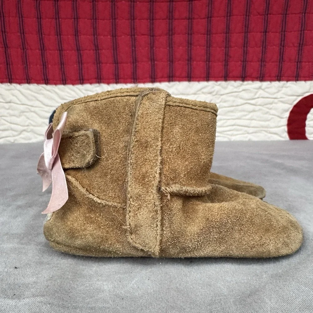 Size 4/5c - UGG Jesse Bow Children S Fuzzy Comfortable Brown Boot‎ 1018452I